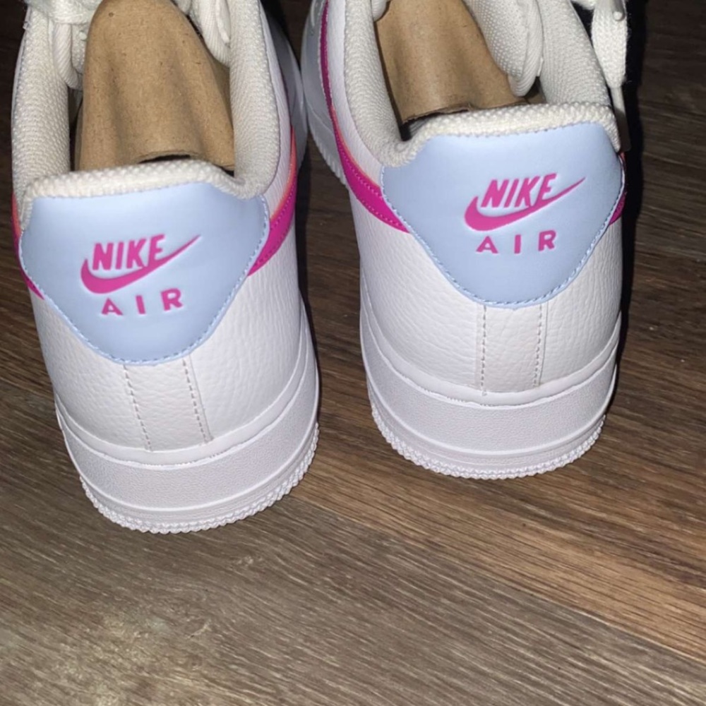 nike - Picture 4 of 5